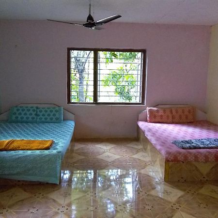 Om Shree Bed And Breakfast Harihareshwar Esterno foto