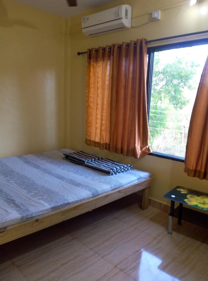 Om Shree Bed And Breakfast Harihareshwar Esterno foto